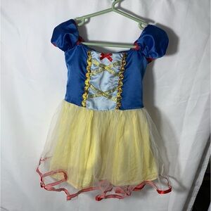 Snow White costume size 100 (3T/4T)
